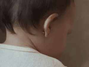 سوراخ کردن گوش نوزادان مشهد در کلینیک معتبر